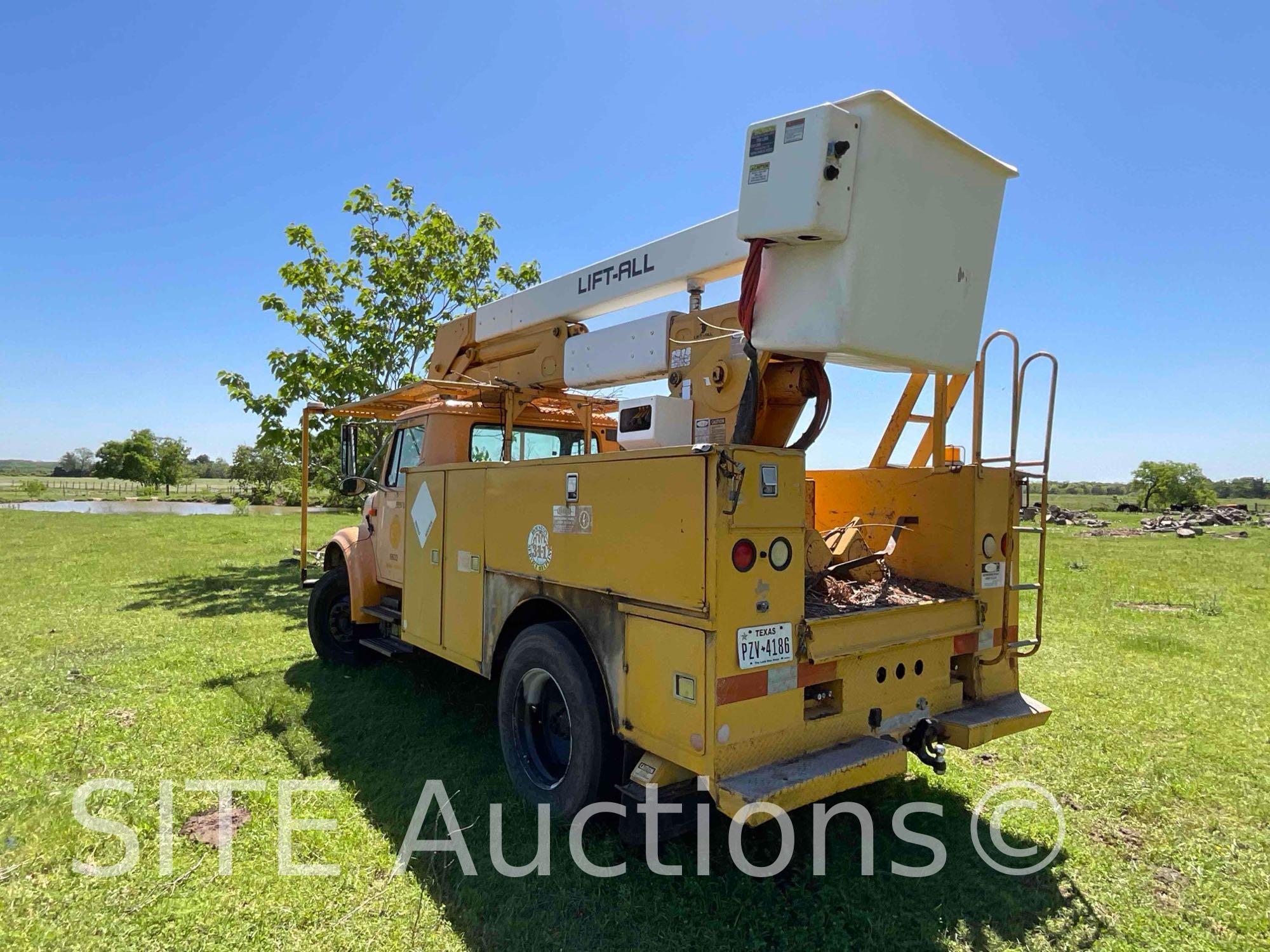 1993 International 4700 S/A Bucket Truck