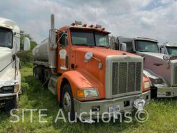 1999 Peterbilt 385 T/A Fuel Truck