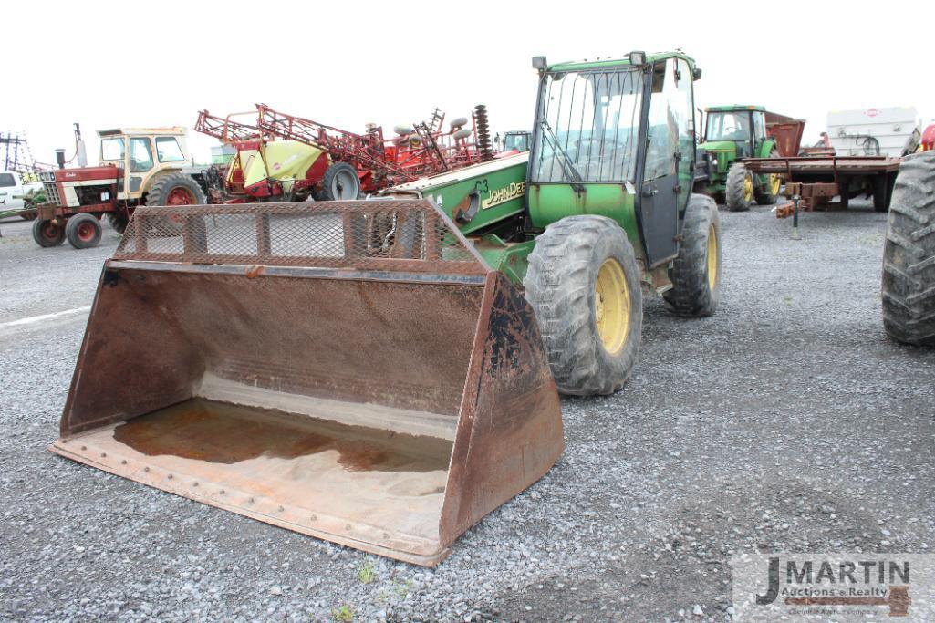 JD 3400 telehandler