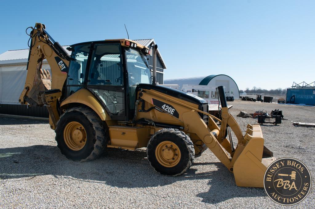 2011 CATERPILLAR 420E 25888