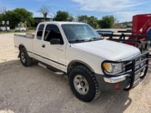1998 Toyota Extended Cab 4WD Truck Auto Transmission Tool Box, Bed Rails, Grill Guard Possible Fuel