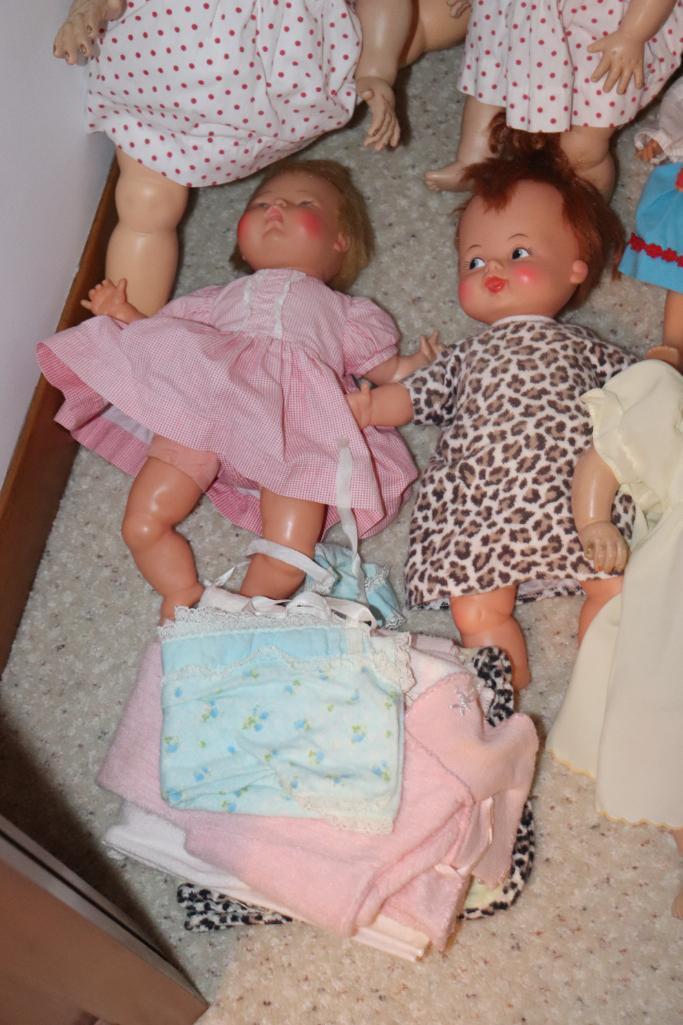 Large Quantity of Vintage Dolls