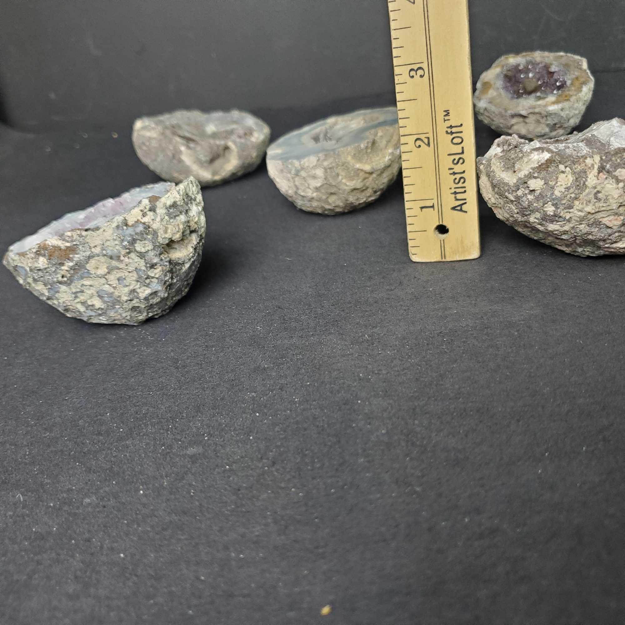 Lot of 5 quartz Geode specimens