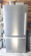 Hisense Refrigerator/freezer model HRB171N6ASE