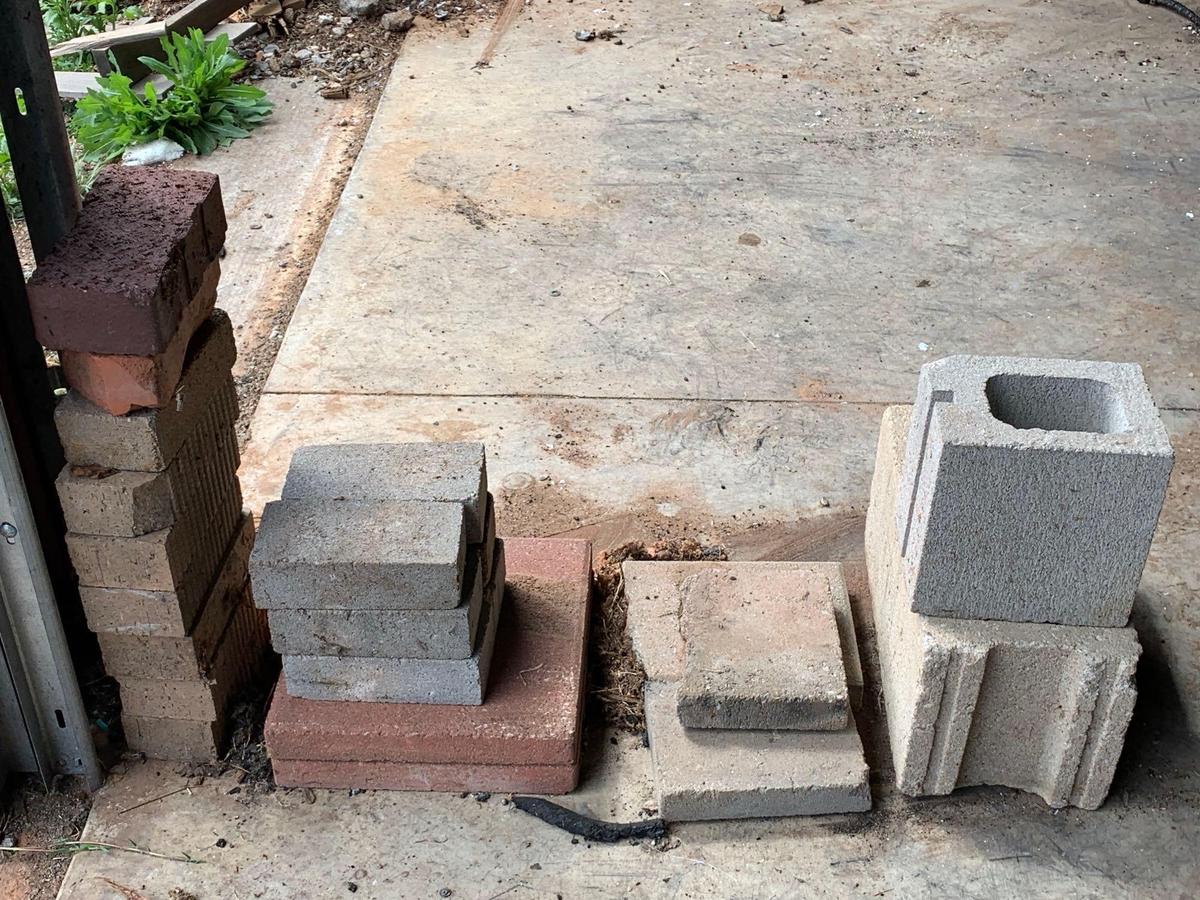 Bricks, Pavers & Concrete Block Pieces