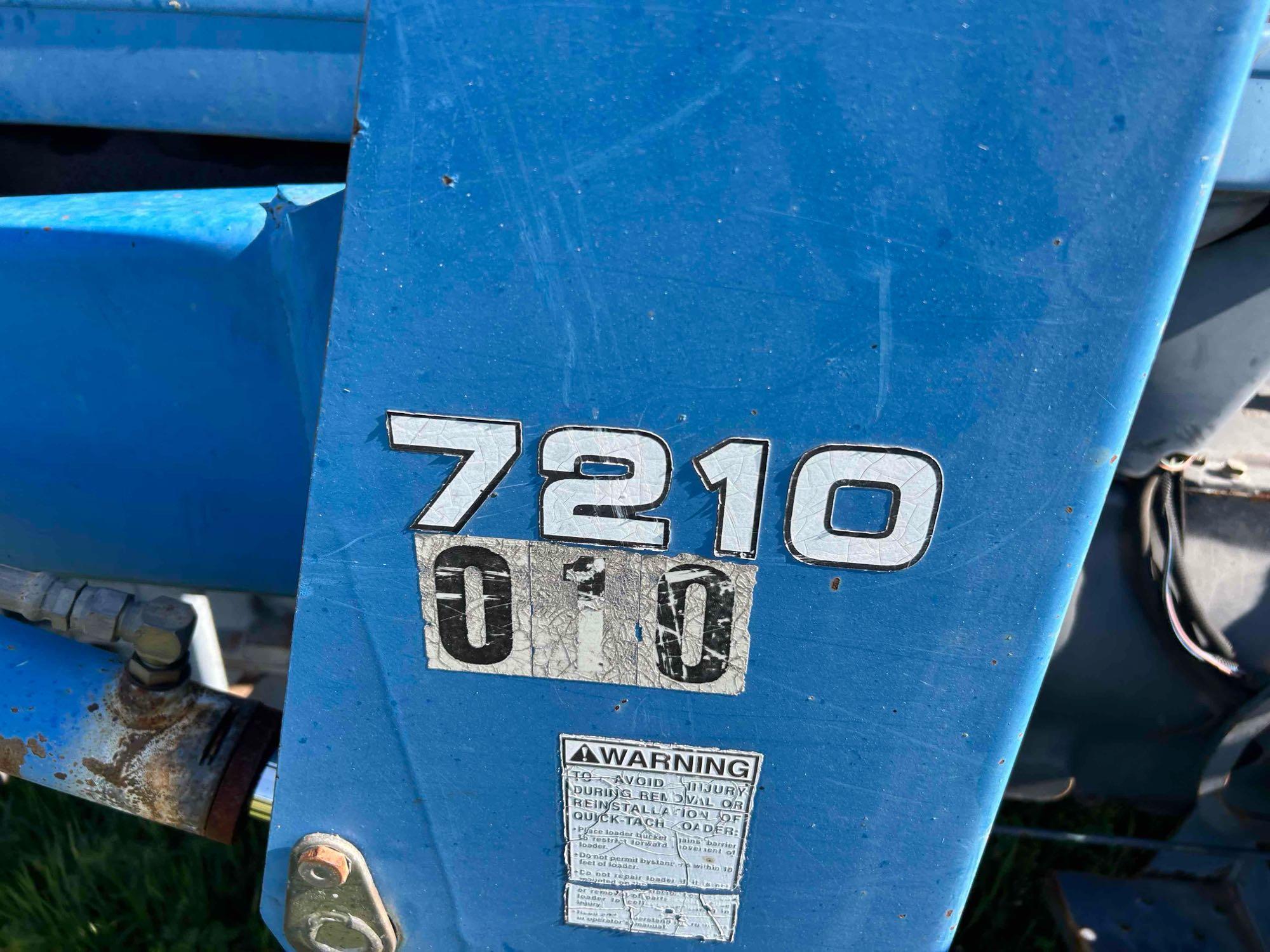 New Holland Tractor 7210