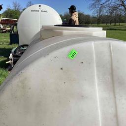 525 gallon poly tank