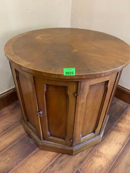 Drexel round end table