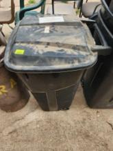 32 gallon rolling trash cans