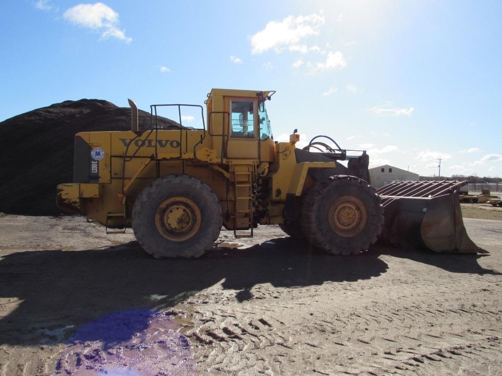 2005 Volvo L330E Wheel Loader