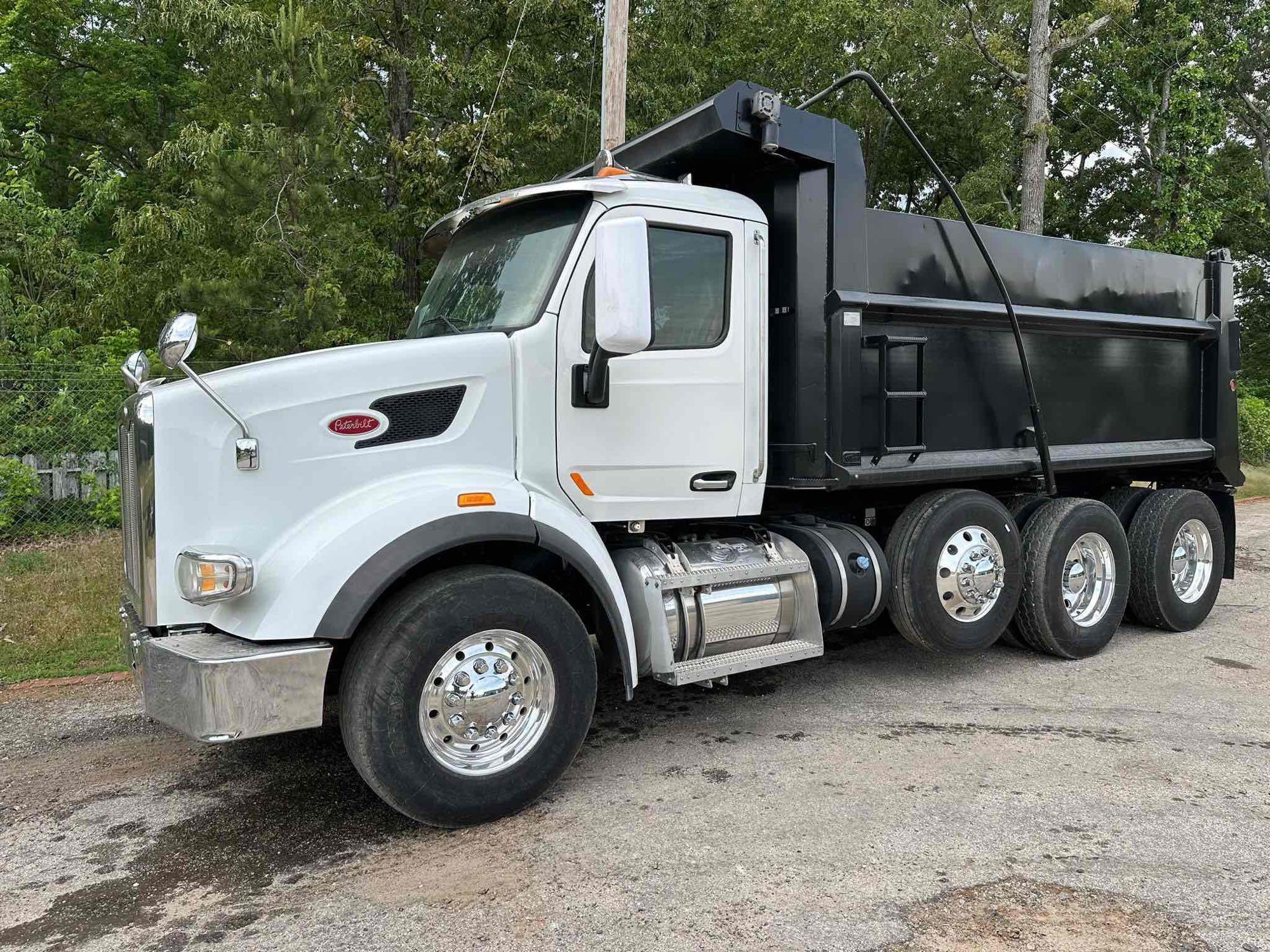 2016 Peterbuilt 567 Dump Truck