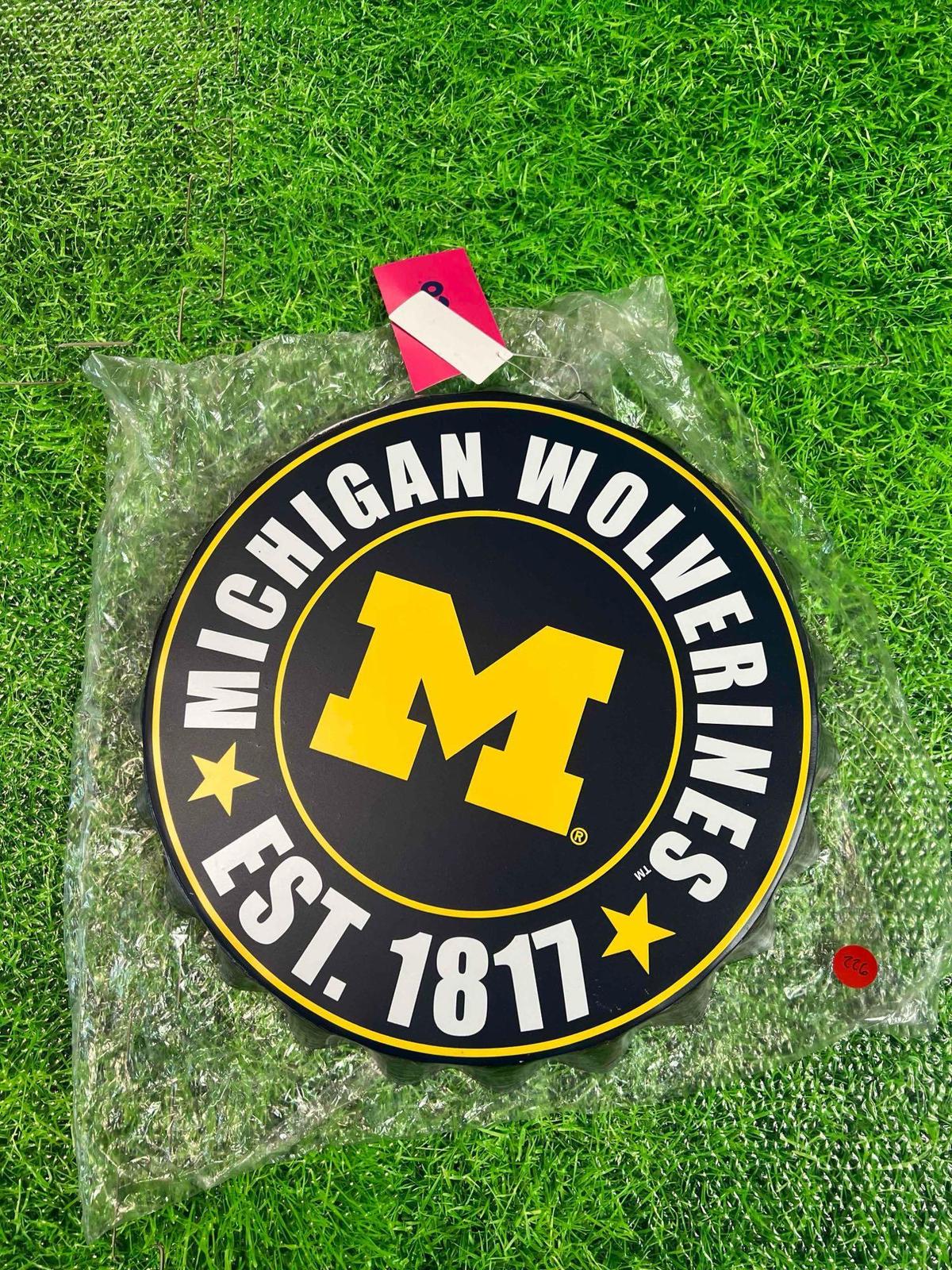 NWT Michigan Wolverine wall decor