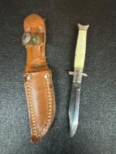 Mini hunting knife