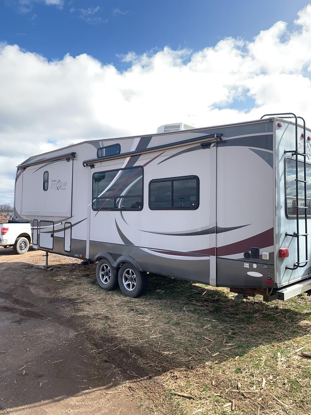 2012 Forest River- Wild Cat Sterling Fifth Wheel 33’ Camper Trailer with Two Slide Outs