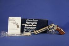 Smith & Wesson 686, 357 Magnum Revolver. LNIB. Not Legal For Sale In California. SN# BFW5936.