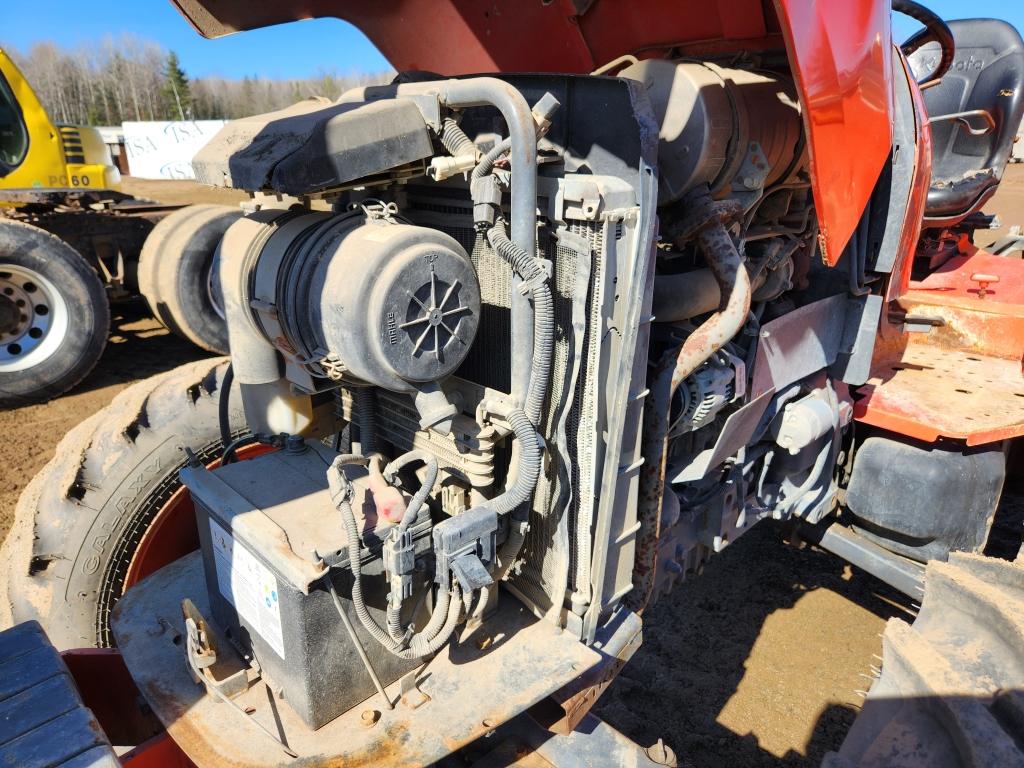 2015 Kubota M5660 4x4 Tractor