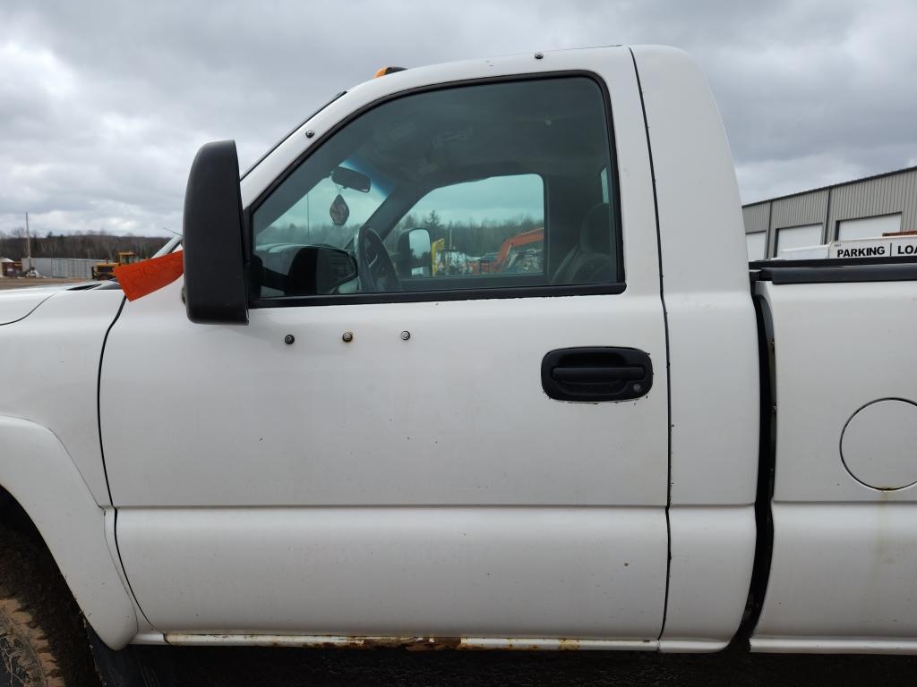 2002 Chevrolet 3500 Pickup Truck