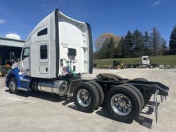 2017 Kenworth T680 Sleeper Cab