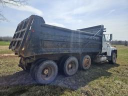 1993 Ford L8000 Dump Truck