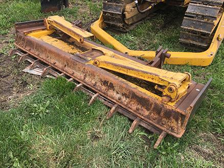 1976 JD 350C Crawler 46hp, Rops, 7 1/2 Blade, Serial #2562081, Sold as Found
