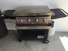 Camp Chef 31 in. Flat Top Grill,  LP Gas, Stainless Steel Cover