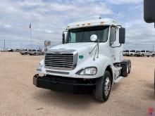 2007 FREIGHTLINER COLUMBIA T/A SLEEPER HAUL TRUCK ODOMETER READS 673685 MIL