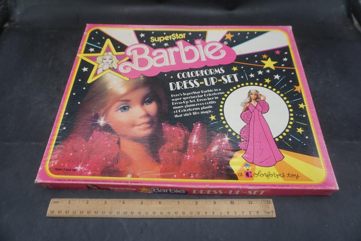 Superstar Barbie - Colorforms Dress-Up-Set