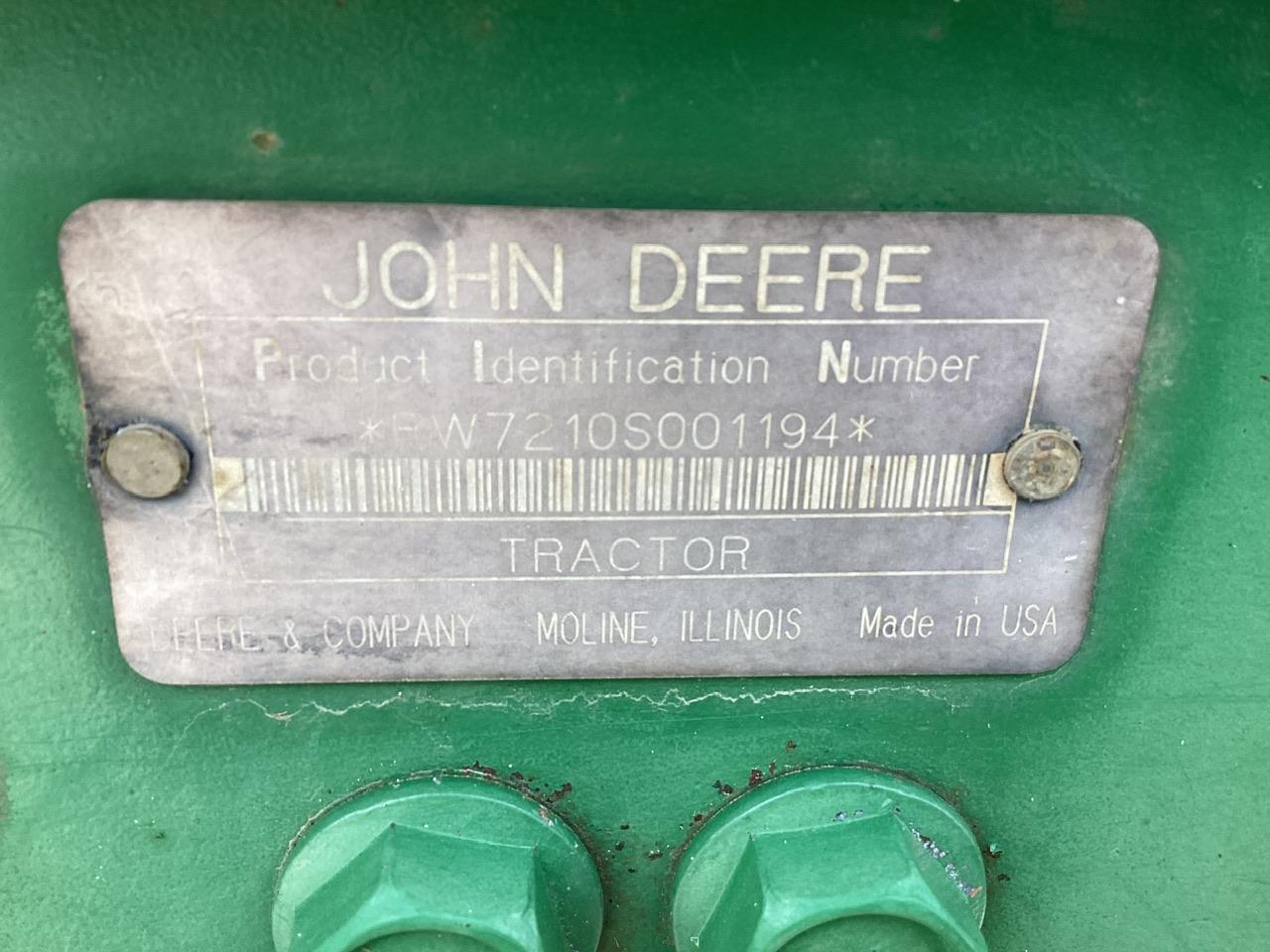 John Deere 7210 Tractor OROPS 2WD