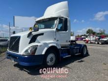 2015 VOLVO VNL SINGLE AXLE DAY CAB