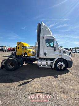 2011 FREIGHTLINER CASCADIA DAY CAB