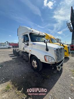 2014 FREIGHTLINER CASCADIA TANDEM AXLE SLEEPER