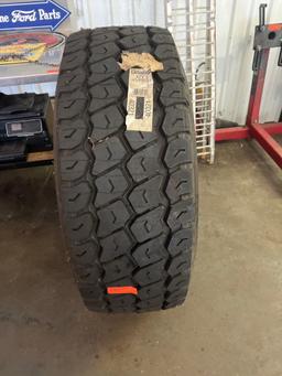 Michelin Tire and Rim 425/65R 22.5
