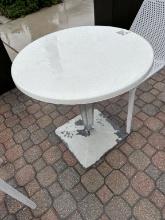 23.25" Round x 29"H White Resin Outdoor Table Clear Plexiglas Square Metal Base 