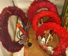 VINTAGE CHRISTMAS WREATHS "AS IS" - PICK UP ONLY
