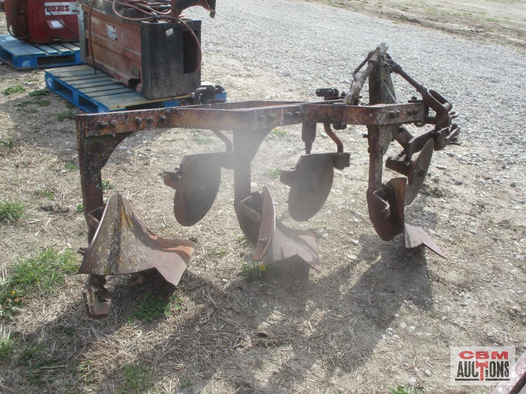 Allis Chalmers Snap Coupler 3 Bottom Plow With Rolling Coulters