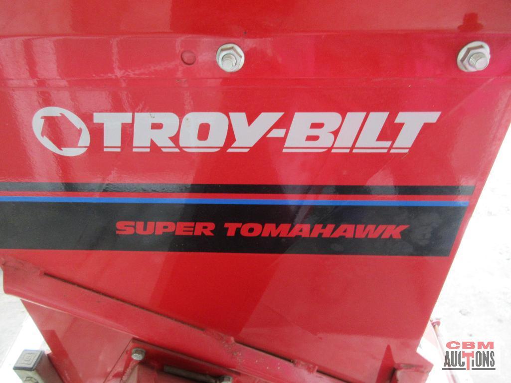 Troy-Bilt 47255 Super Tomahawk Brush Chipper (Seller Said Runs) *I