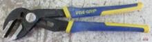 Vise-Grip 4935095 Groovelock 8" Straight Jaw Pliers