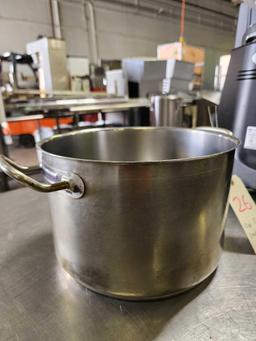 10 qt. Stainless Steel Stock Pot
