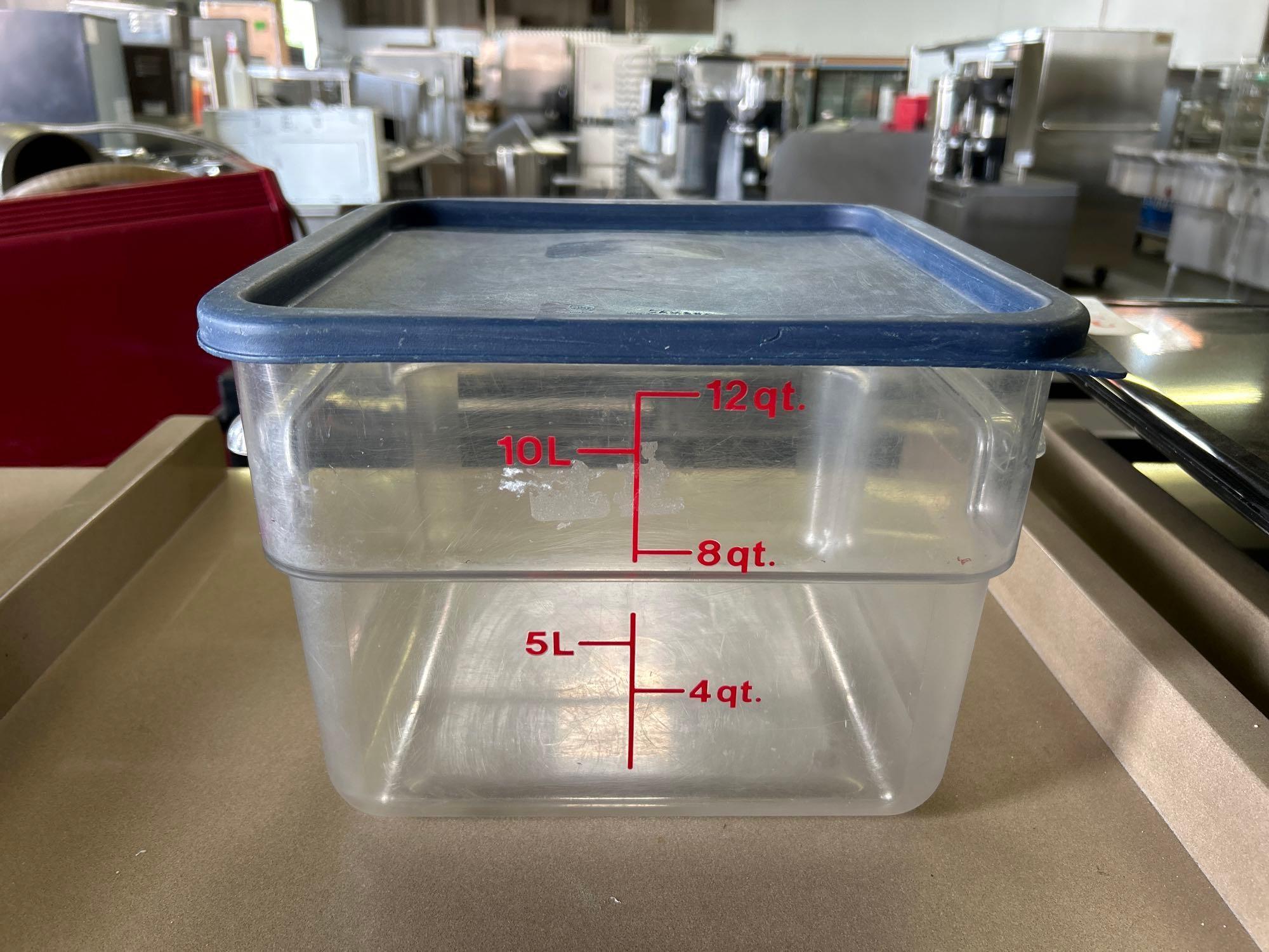 Cambro 12 qt. Semi Square Food Containers with Lids