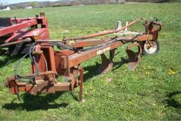 Allis Chalmers 3-bottom Plow