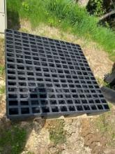 51 x 51 INCH OVERFLOW SPILL CONTAINER