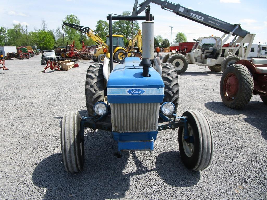 FORD 2910 TRACTOR