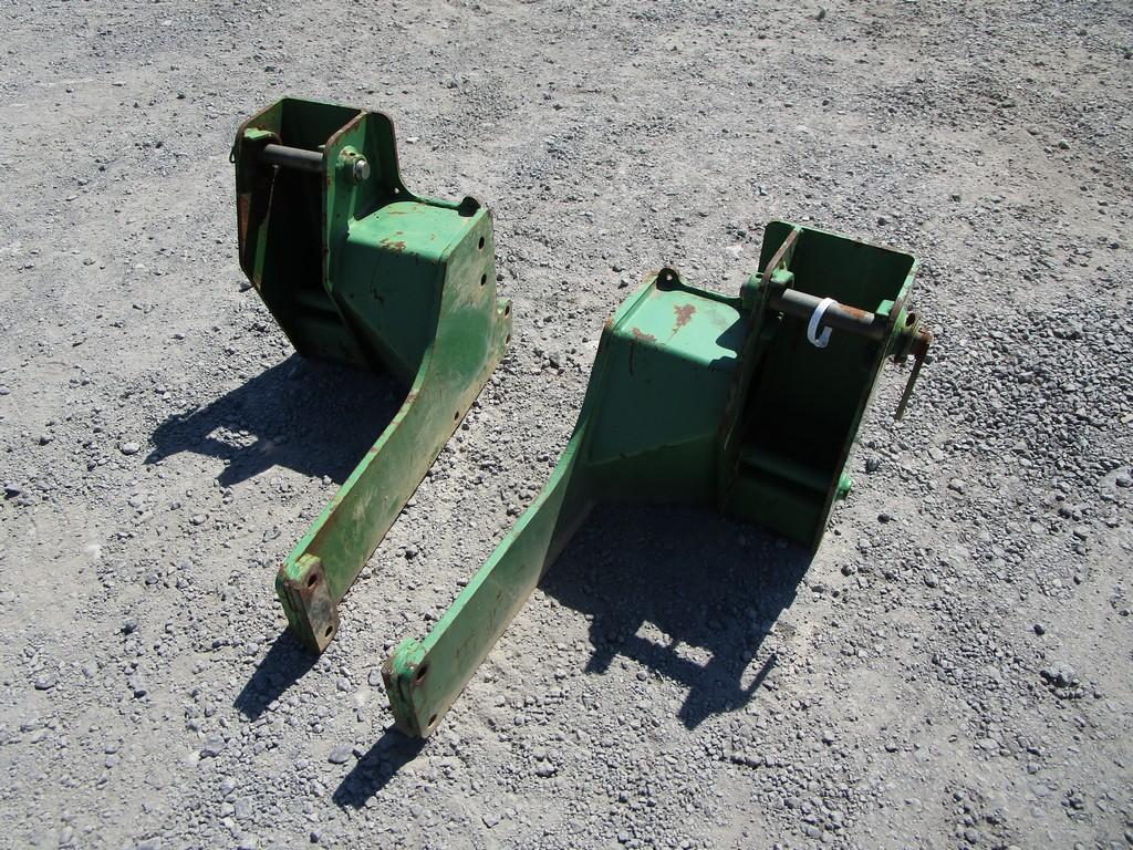 JOHN DEERE LOADER BRACKETS