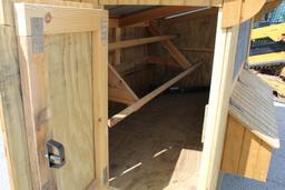 Chicken house. 5 nest boxes, new.