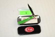 Case XX #61048 SS Single Blade "John Deere" Knife w/Tin