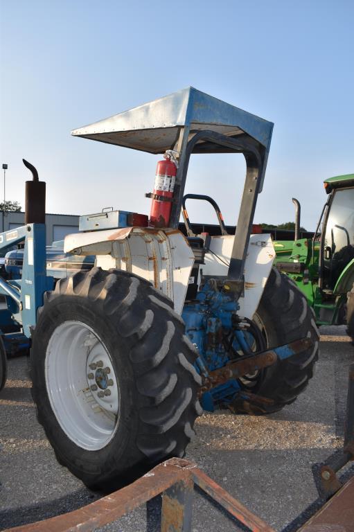 FORD 5610 TRACTOR W/ FORD LOADER (SERIAL # ZX301228) (UNKNOWN HOURS)