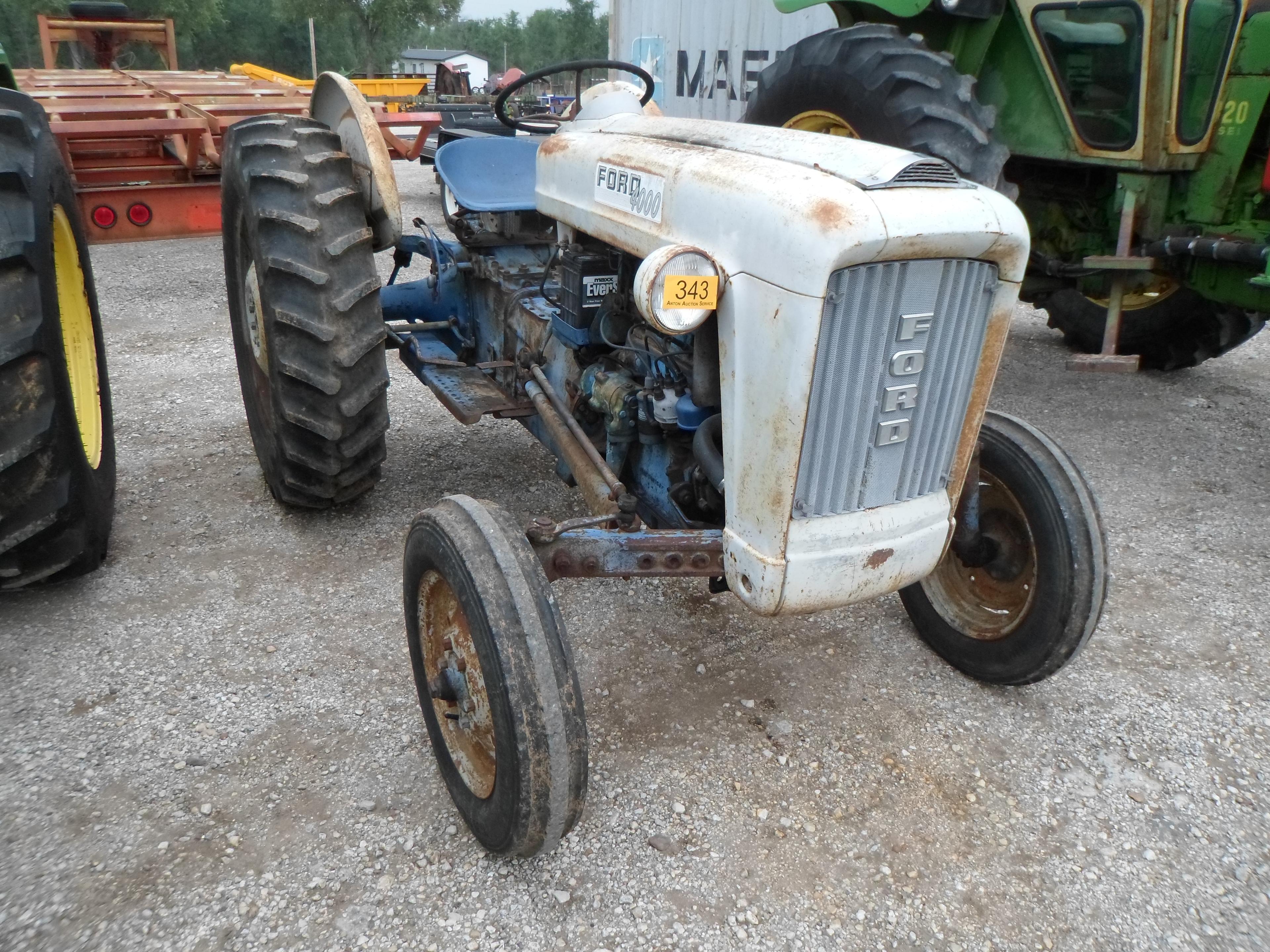 FORD 4000 TRACTOR (NO KEY) (SERIAL # 14616) (UNKNOWN HOURS)