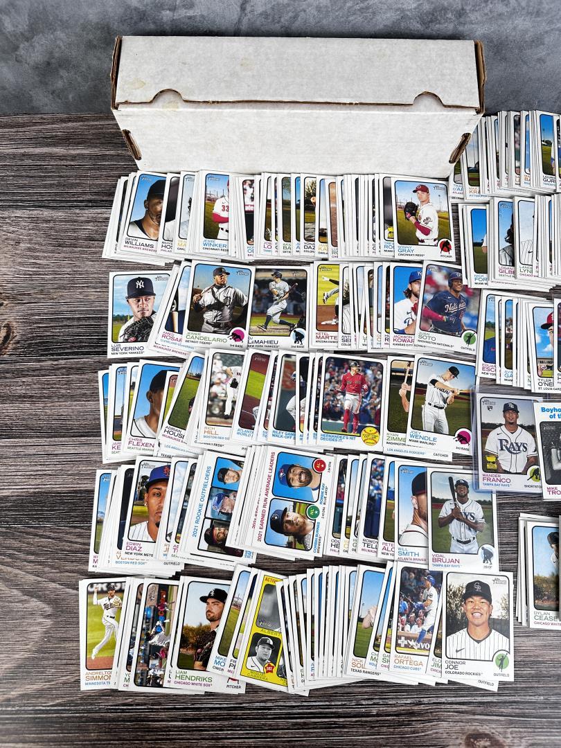 2022 Topps Heritage Baseball Cards