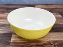 Pyrex 404 Basic Color Yellow Mixing Bowl