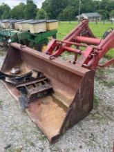 Case 510 loader, bucket and brackets for tractor